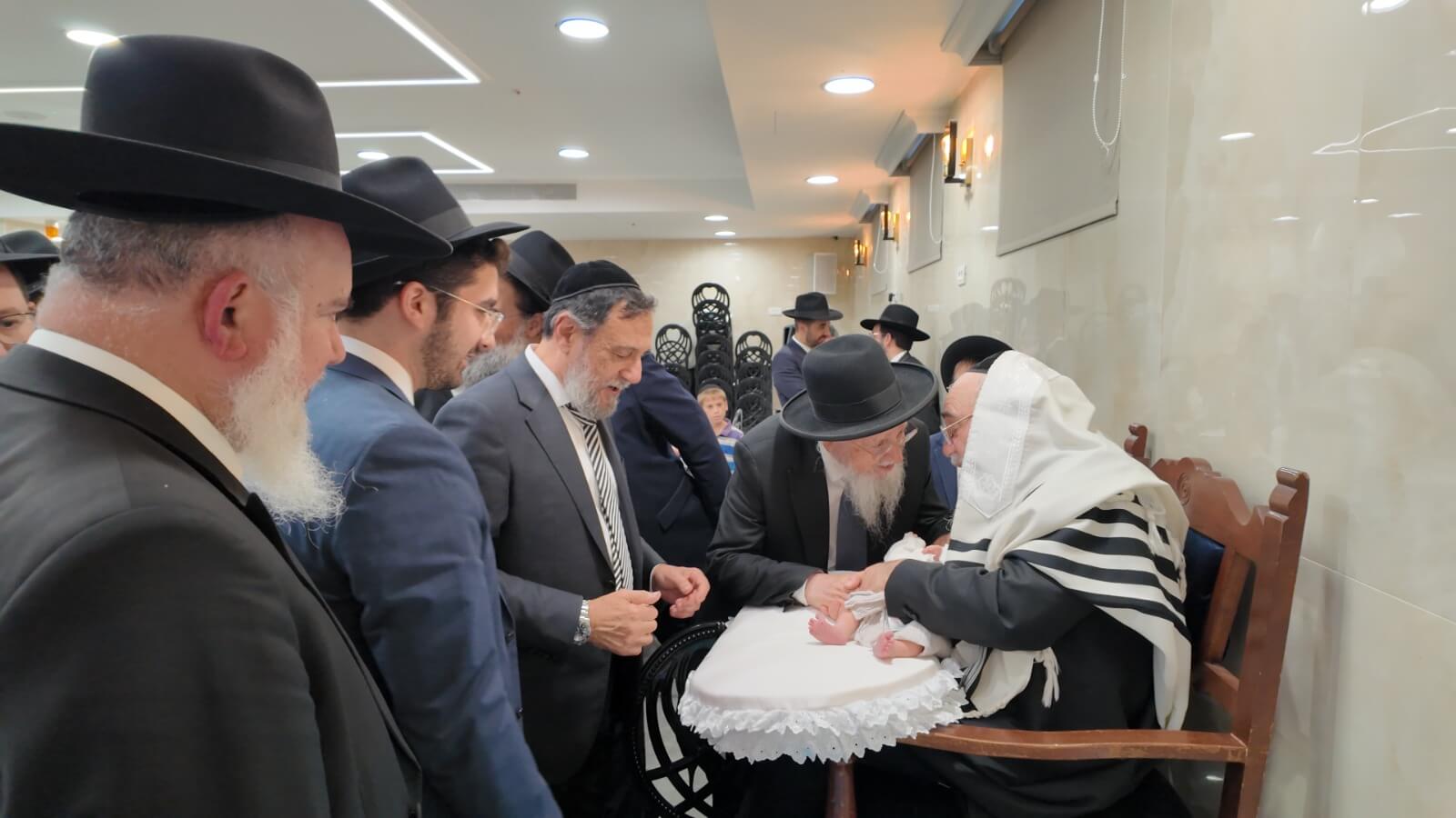 ברית לנכד ראש ישיבות תפארת לוי הגר
